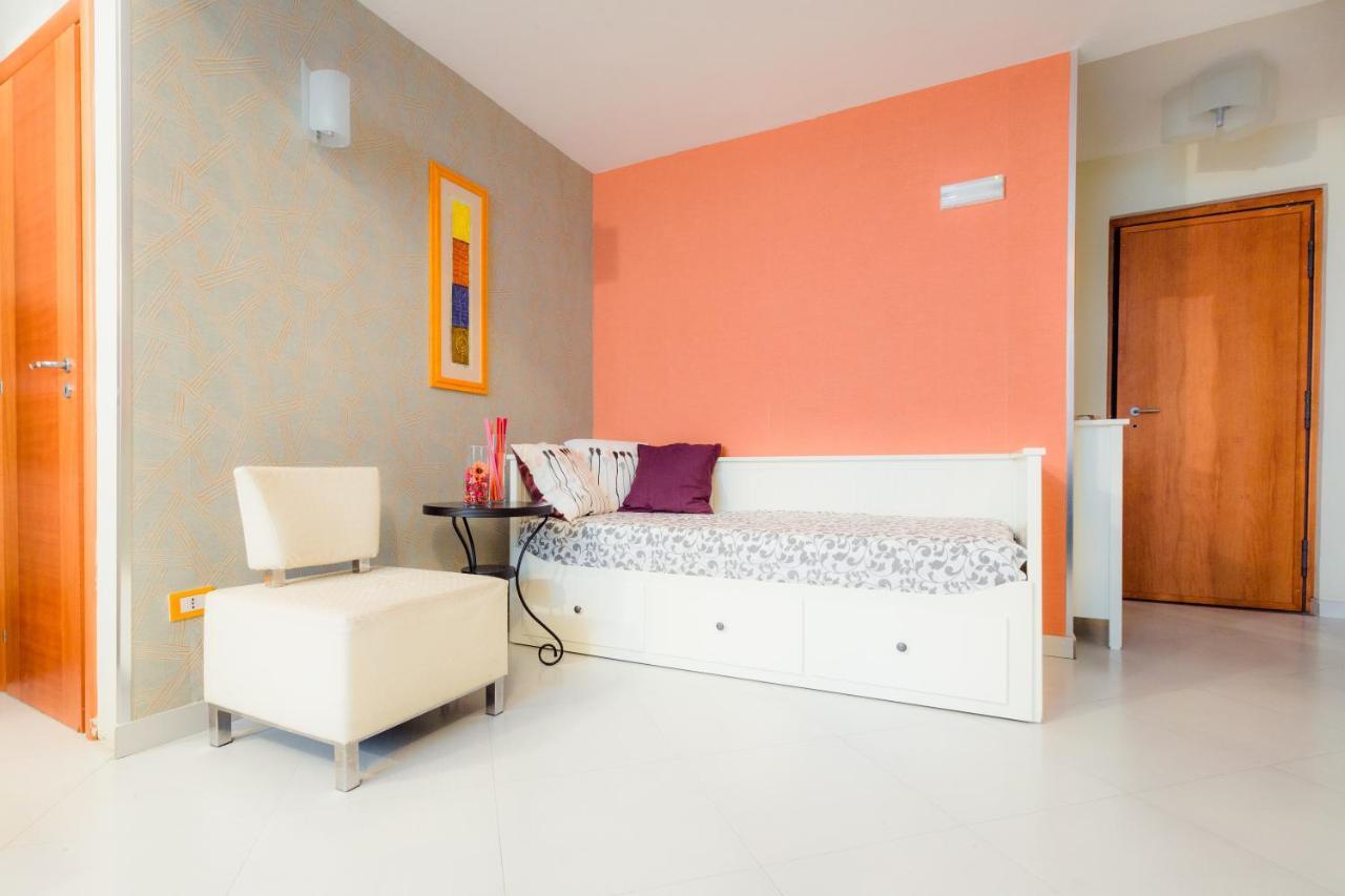 Napolincentro Loft Apartment ภายนอก รูปภาพ